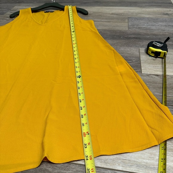 🛍️ Shein  Lightweight sleeveless dress. Perfect for swim coverup. - Picture 5 of 5